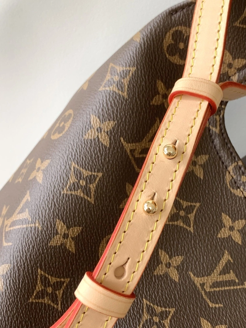Comfortable LX Top Handle Bags 21440