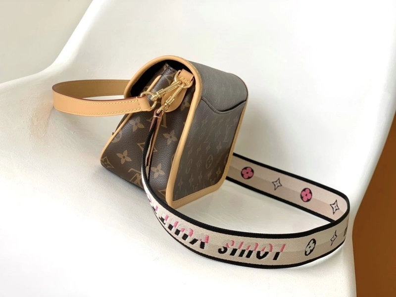LX Satchel bags Bold 21615