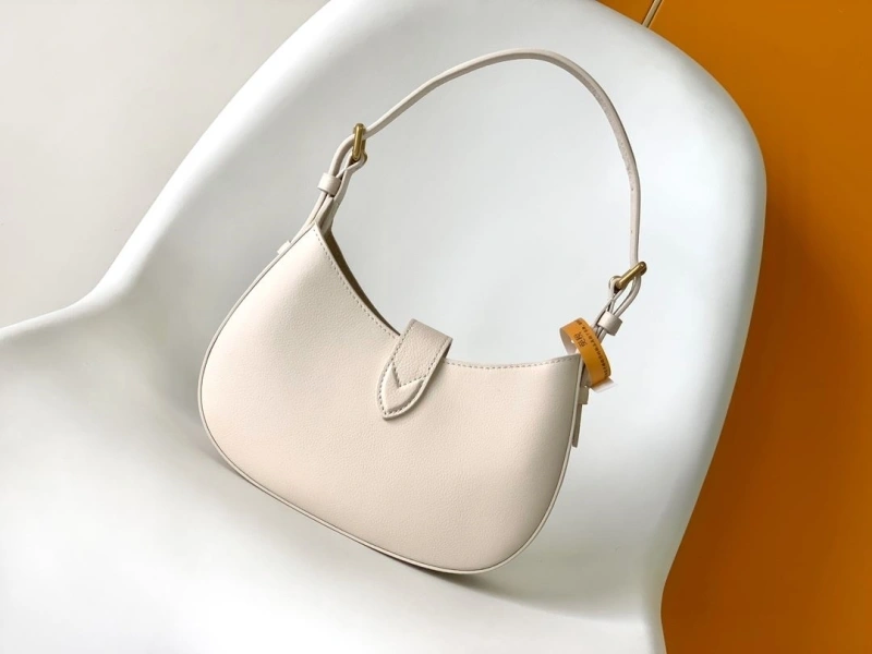 LX Top Handle Bags Bright 21400