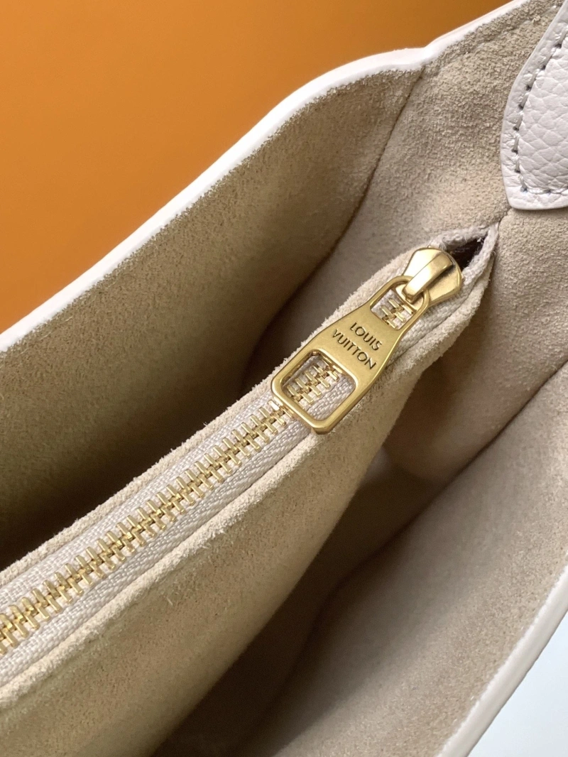 LX Top Handle Bags Bright 21400