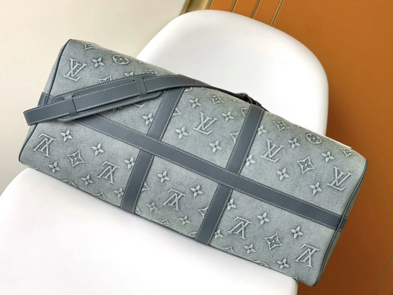 Sleek LX Travel Bags 19102