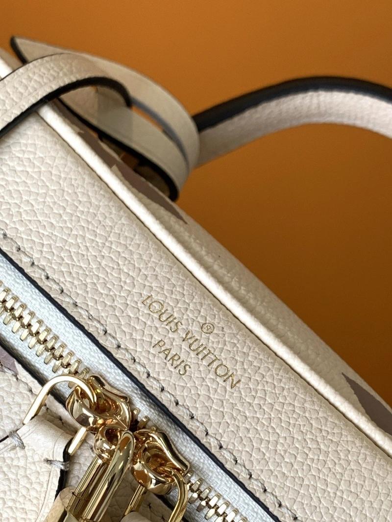Compact LX Cosmetic Bags 19553