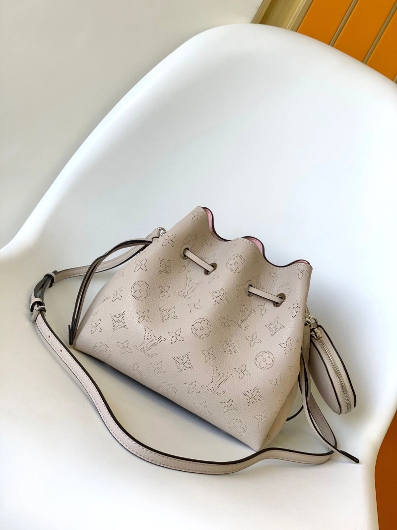 LX Bucket Bags Practical 19601