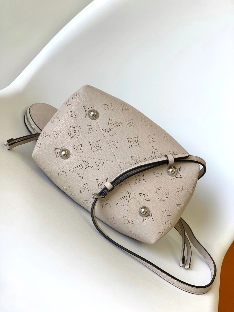 LX Bucket Bags Practical 19601