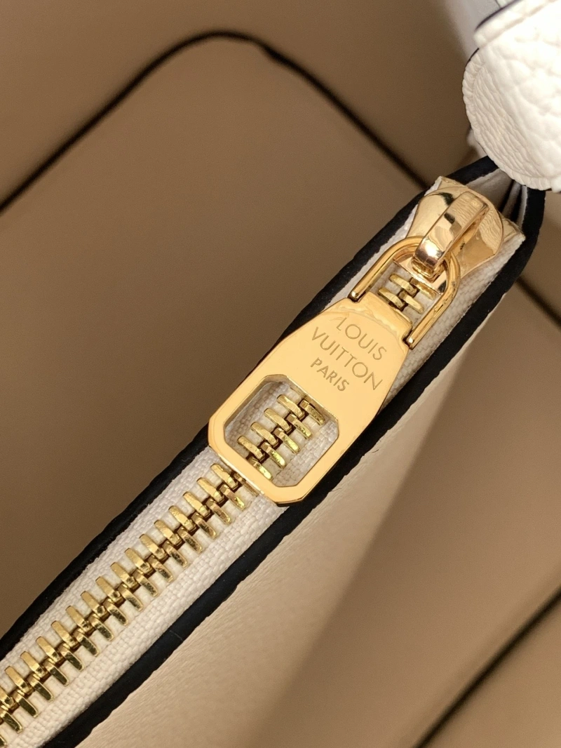 LX Bucket Bags Practical 19602