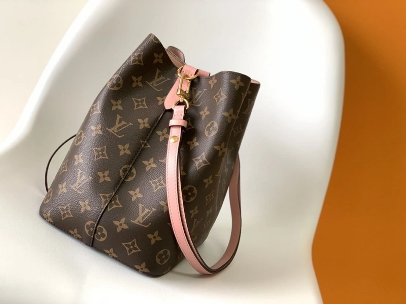 Vibrant LX Bucket Bags 19605