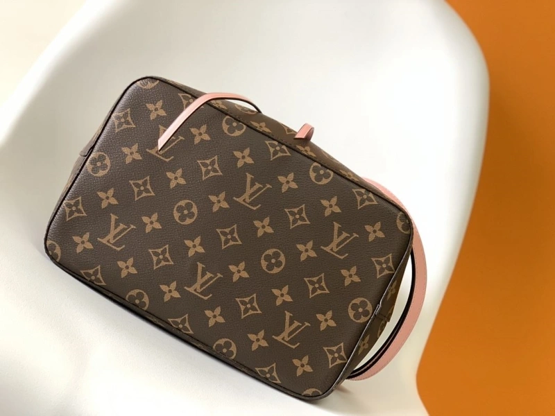 Vibrant LX Bucket Bags 19605