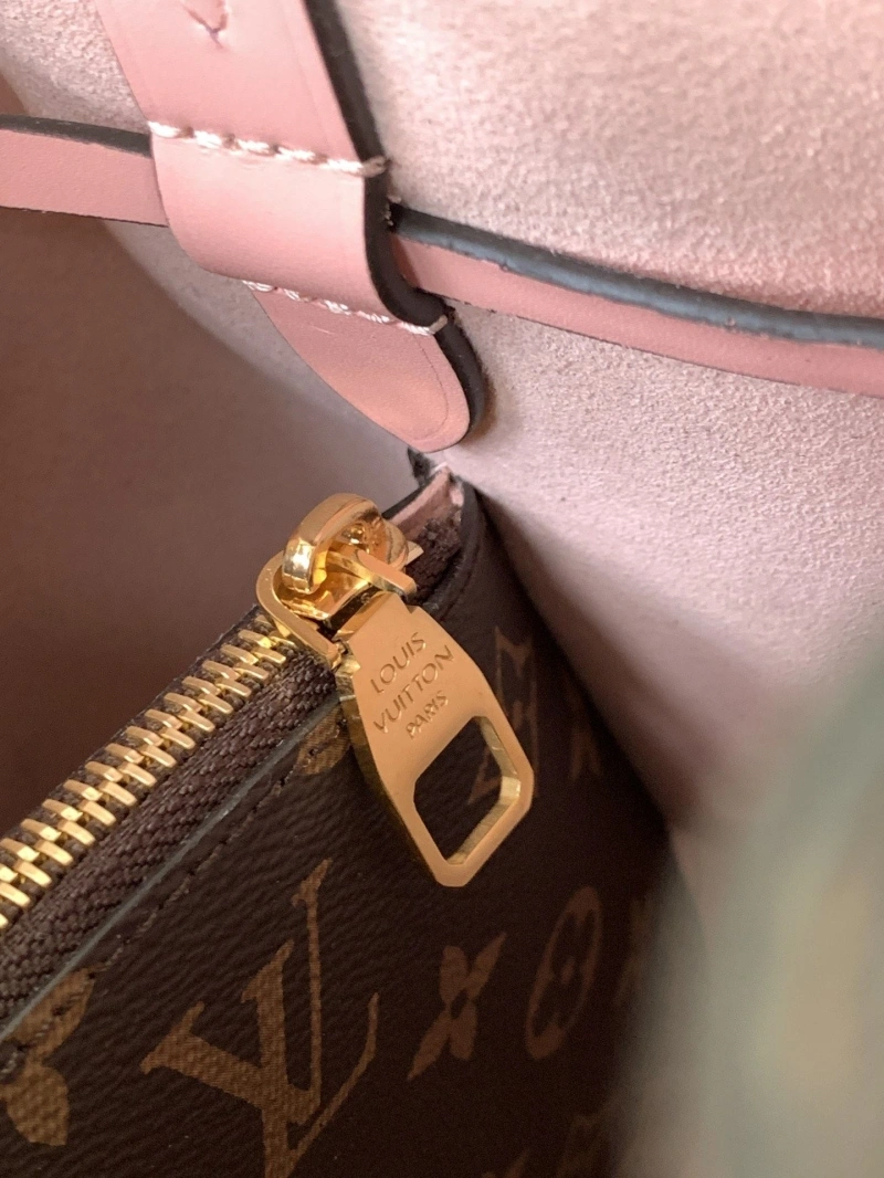 Vibrant LX Bucket Bags 19605