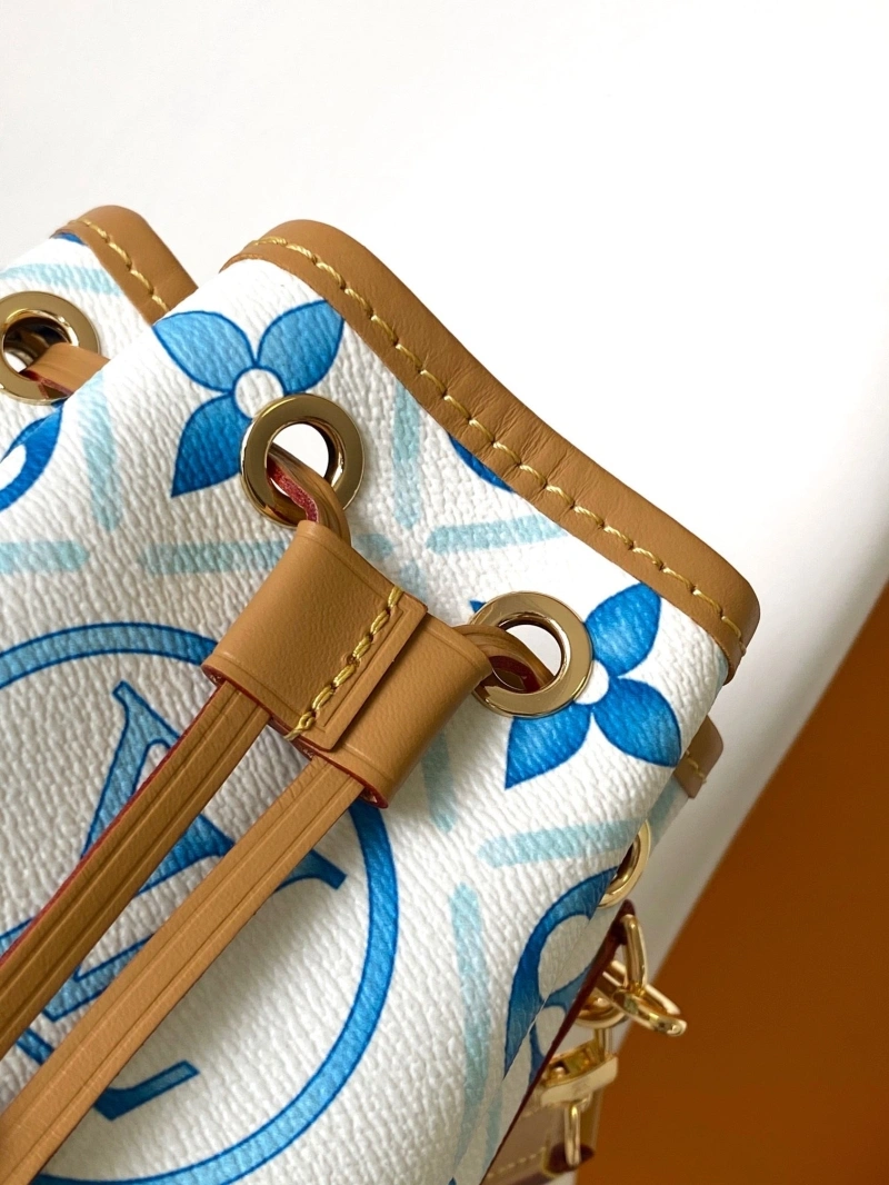 Compact LX Bucket Bags 19603