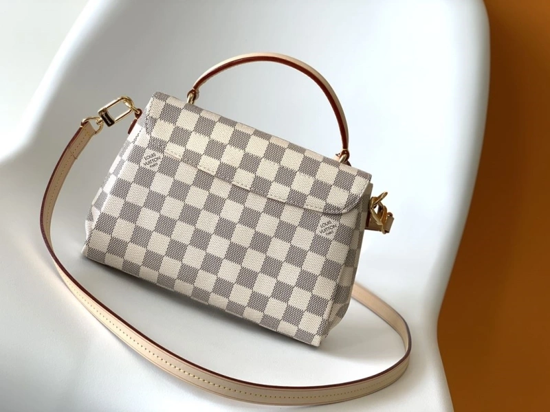 LX Top Handle Bags Bold 19110
