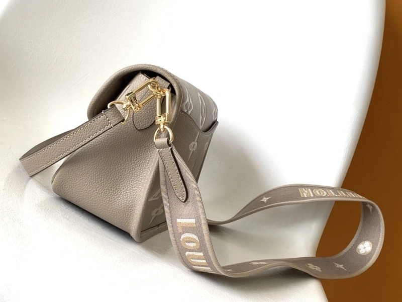 LX Satchel bags Elegant 19331