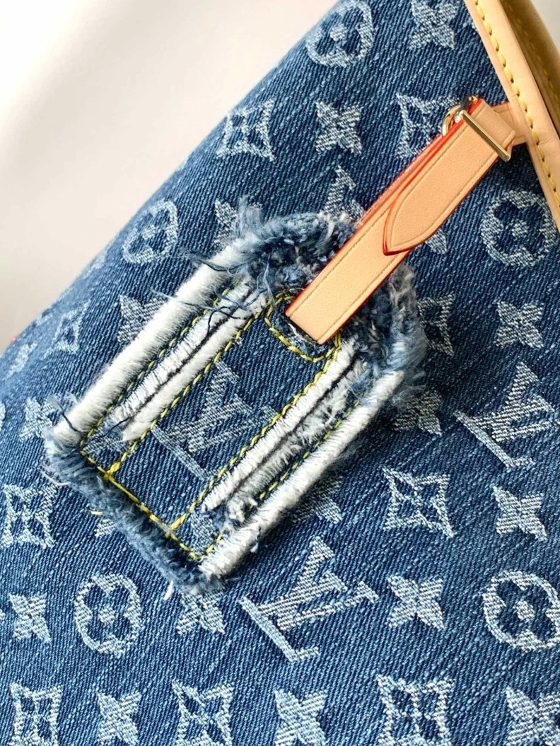 LX Top Handle Bags Bold 6954