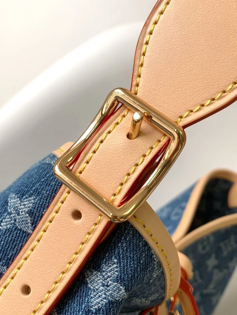 LX Top Handle Bags Bold 6954