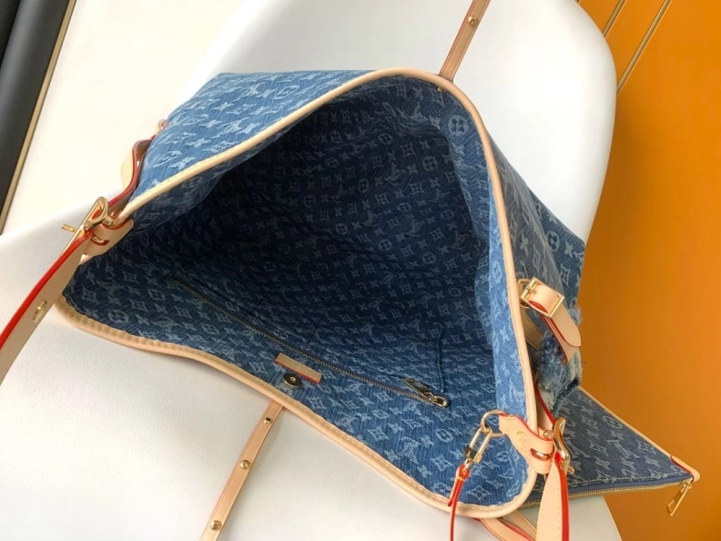 LX Top Handle Bags Bold 6954