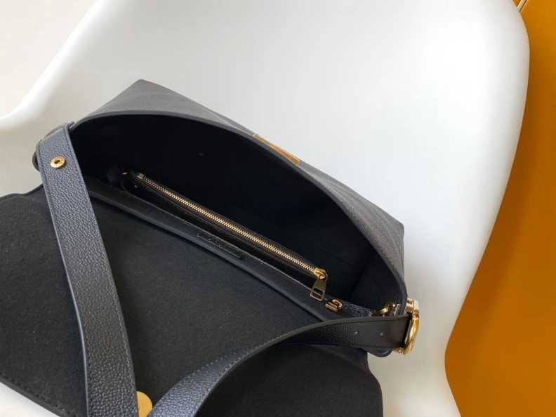 GoodFit LX Top Handle Bags 6950