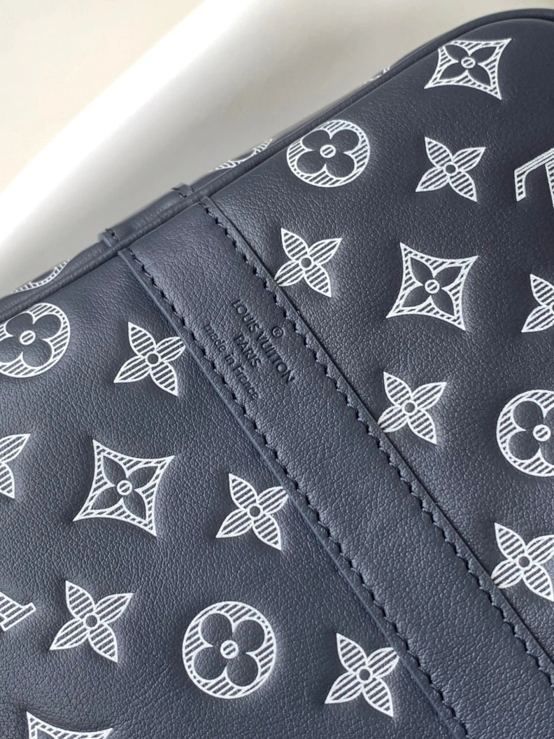 Sophisticated LX Travel Bags 6827