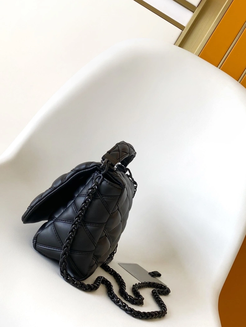 Trendsetting LX Twist Denim Bags 6805