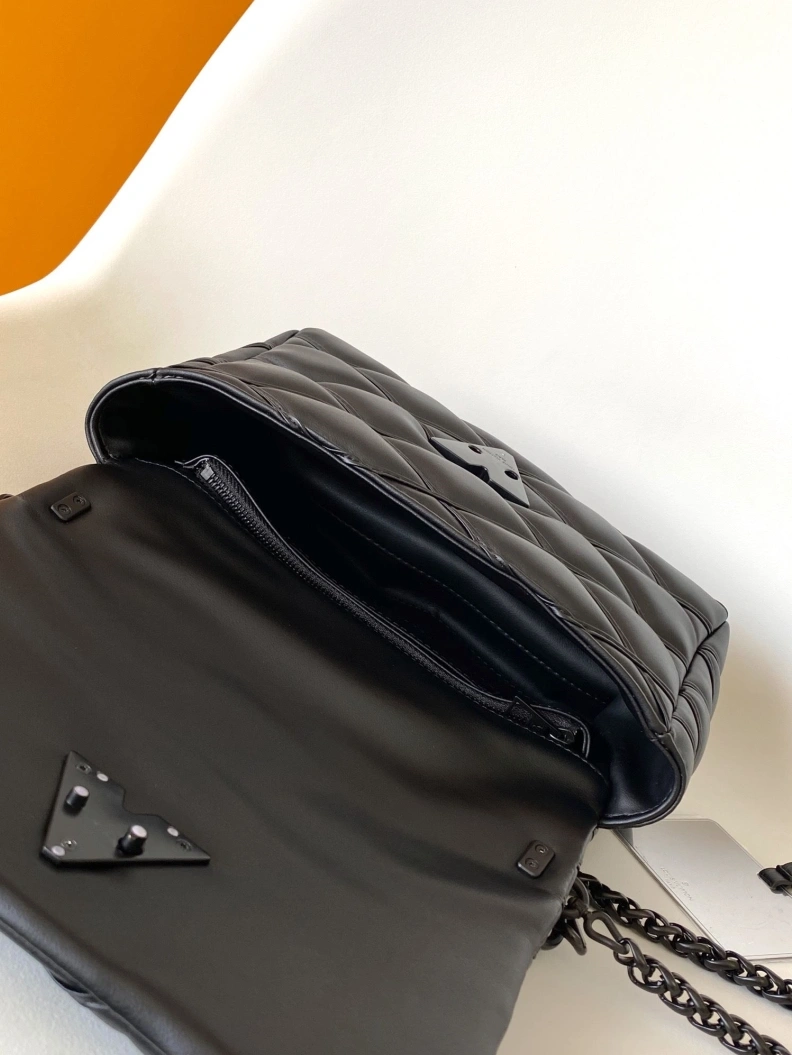 Trendsetting LX Twist Denim Bags 6805