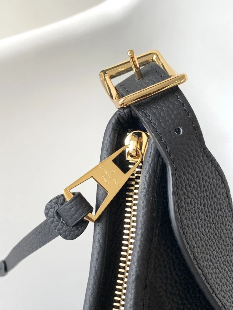 Durable LX Top Handle Bags 6948