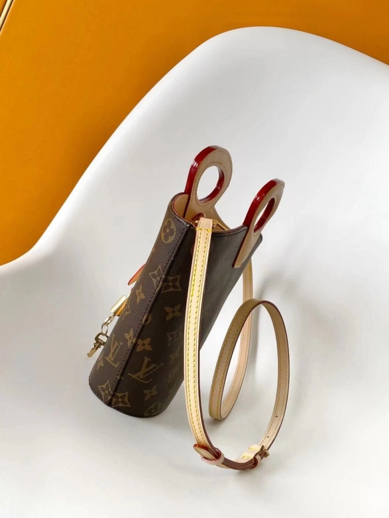 Sleek LX Bucket Bags 7486
