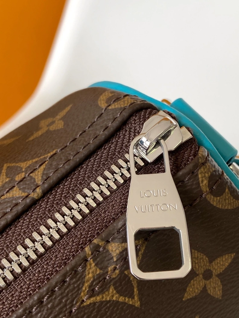 Bold LX Speedy Bags 7024