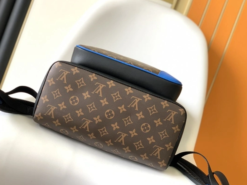 LX Backpacks Vibrant 7602