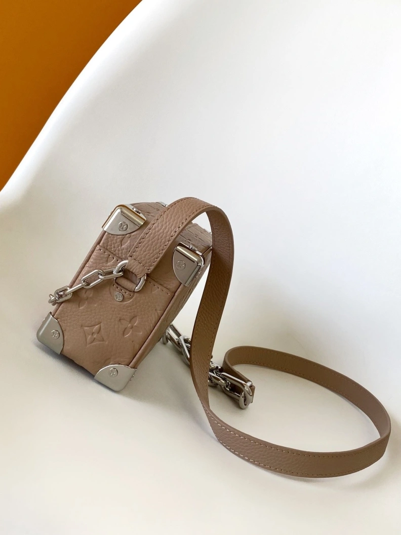 Sophisticated LX Box Bags 7500