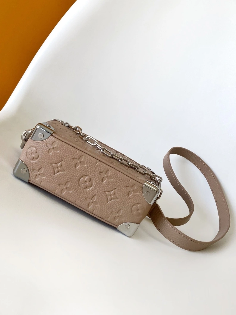 Sophisticated LX Box Bags 7500