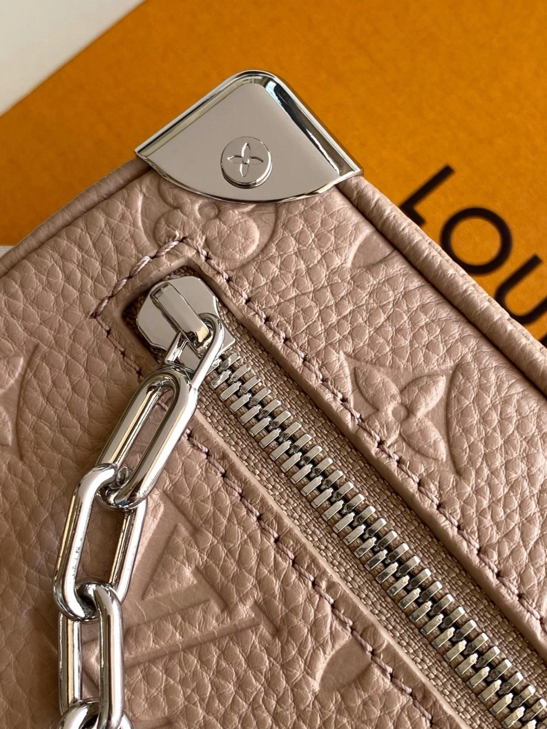 Sophisticated LX Box Bags 7500