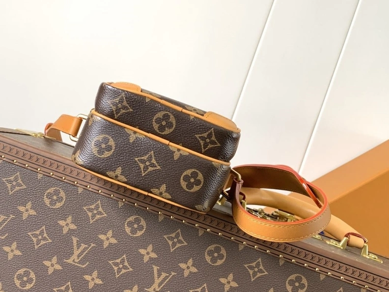 Comfortable LX Satchel Bags 7273