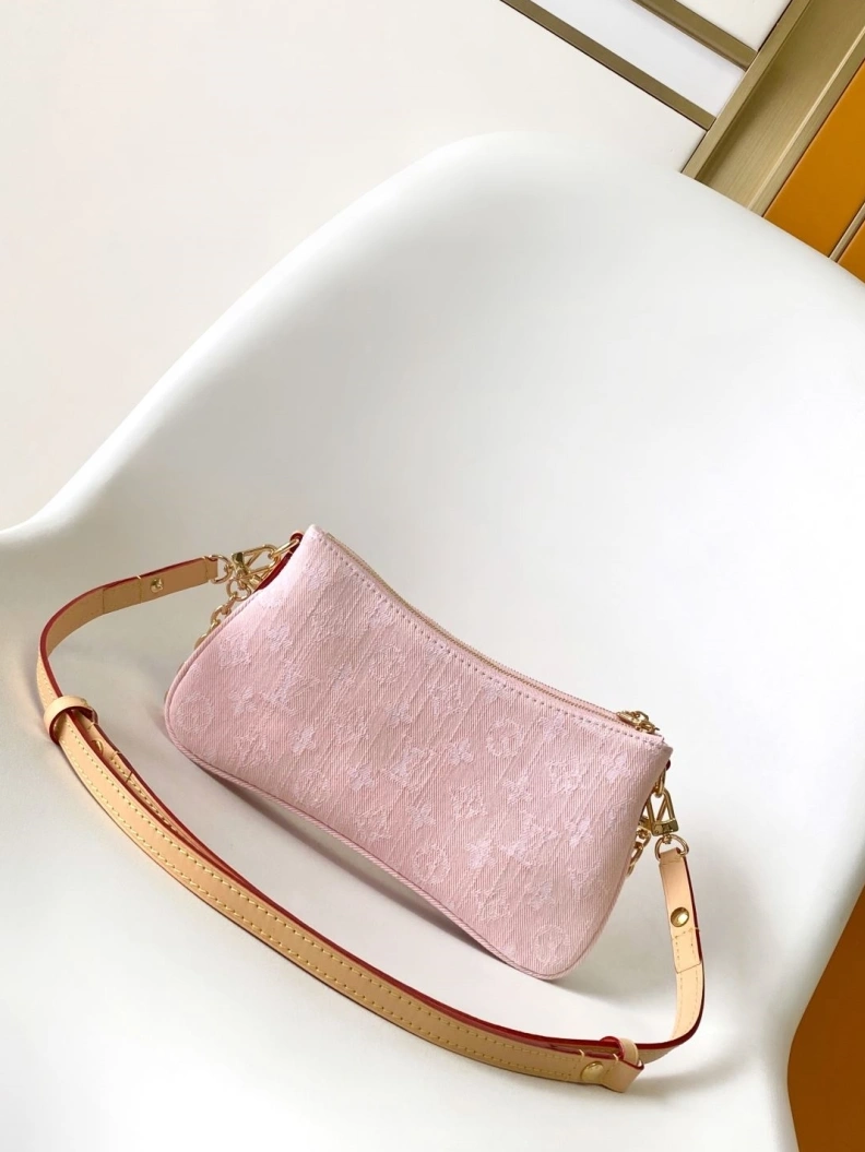 Efficient LX Satchel Bags 7270