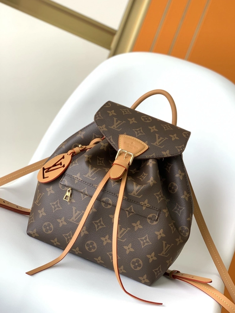 Fashionable LX Backpacks 7584