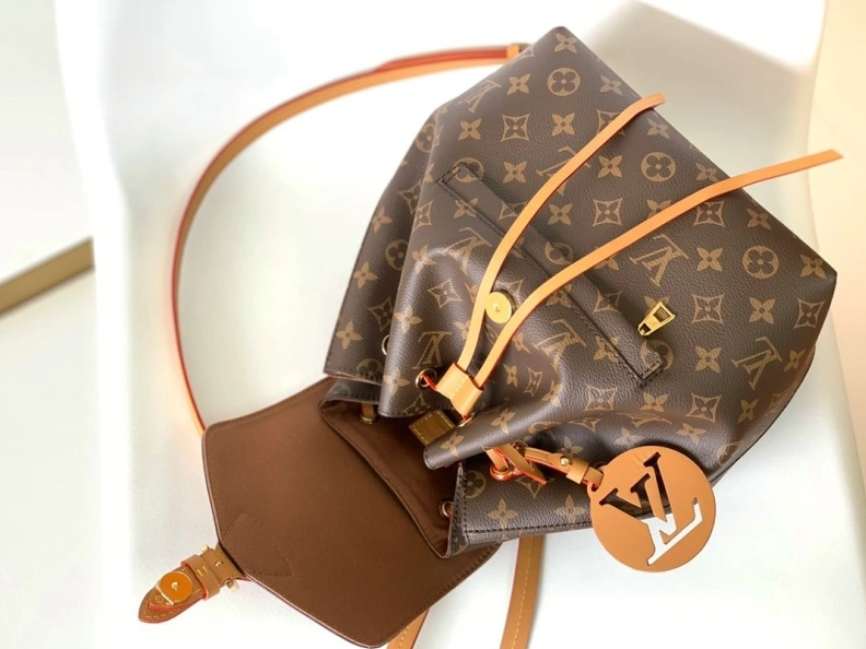 Fashionable LX Backpacks 7584