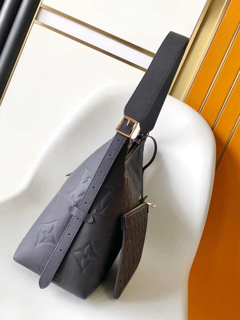 Bright LX Top Handle Bags 6924
