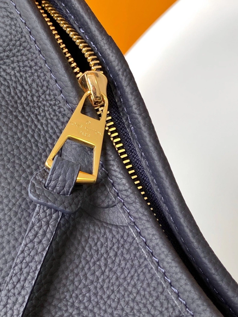 Bright LX Top Handle Bags 6924