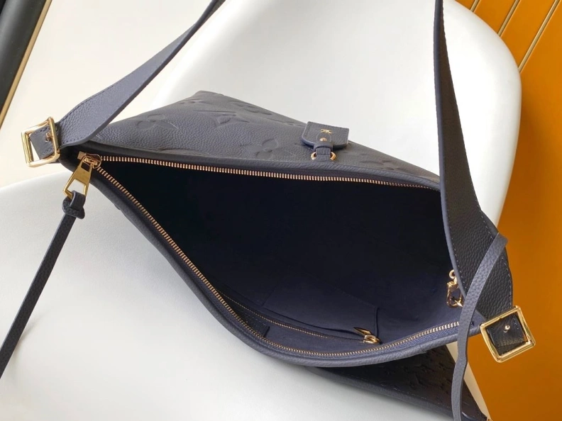 Bright LX Top Handle Bags 6924