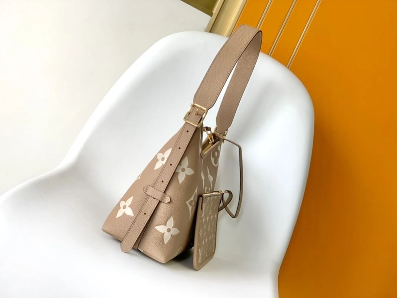 Flexible LX Top Handle Bags 6928