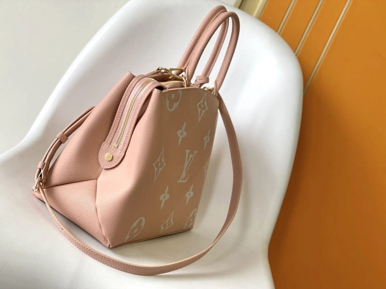 Classic LX Top Handle Bags 6912