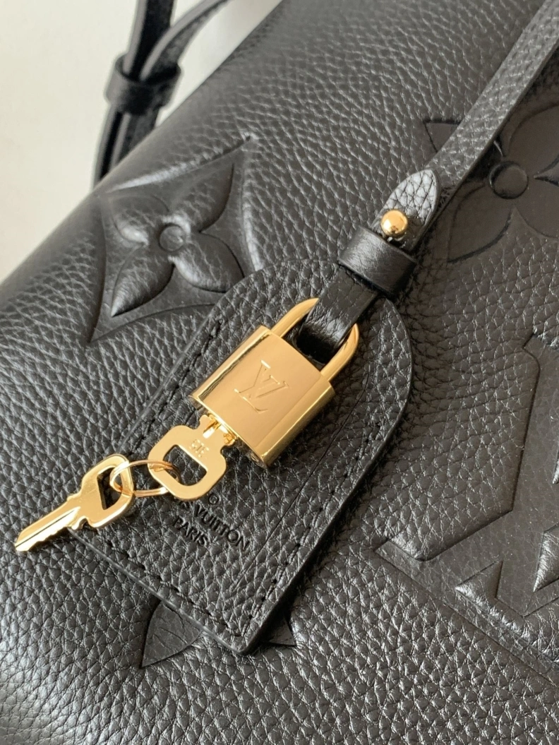LX Top Handle Bags Classic 6917