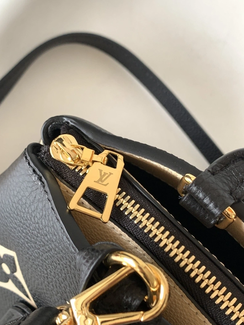 Flexible LX Top Handle Bags 6913