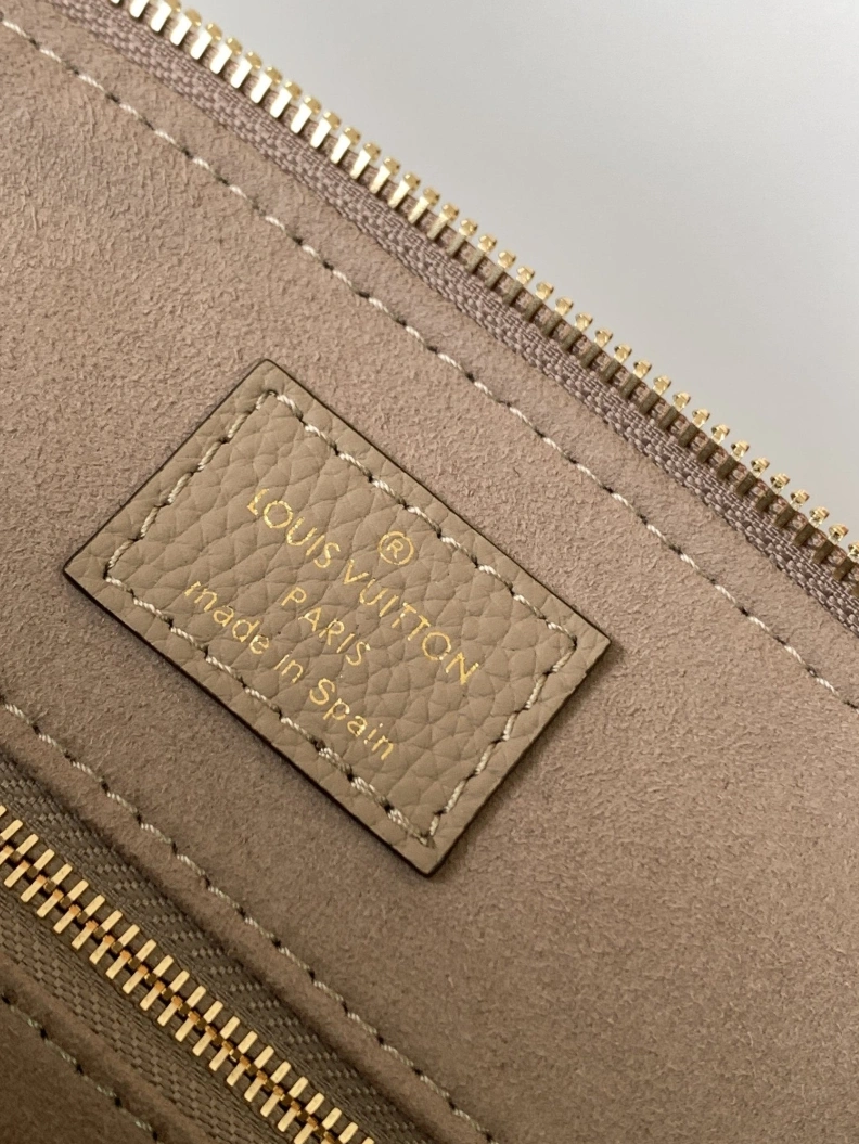 Timeless LX Top Handle Bags 6915