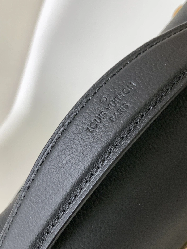 Classic LX Satchel Bags 7228