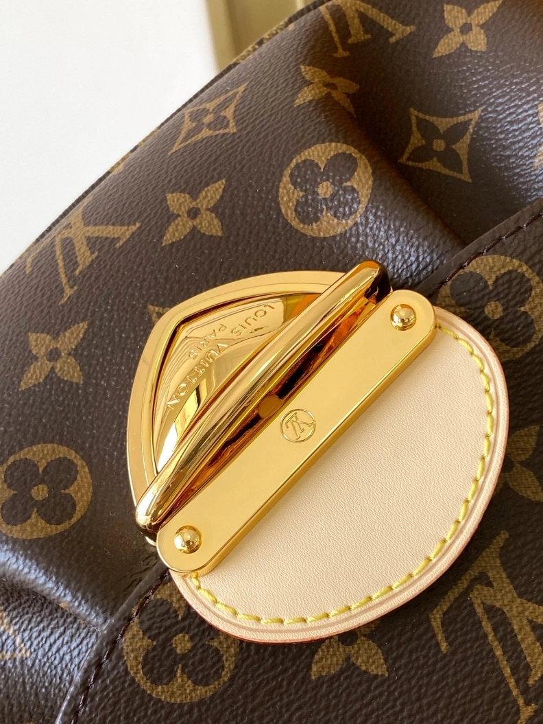 WellDesigned LX Satchel Bags 7215