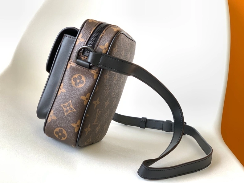 EyeCatching LX Satchel Bags 7226