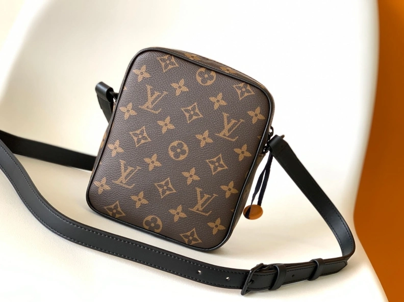 EyeCatching LX Satchel Bags 7226