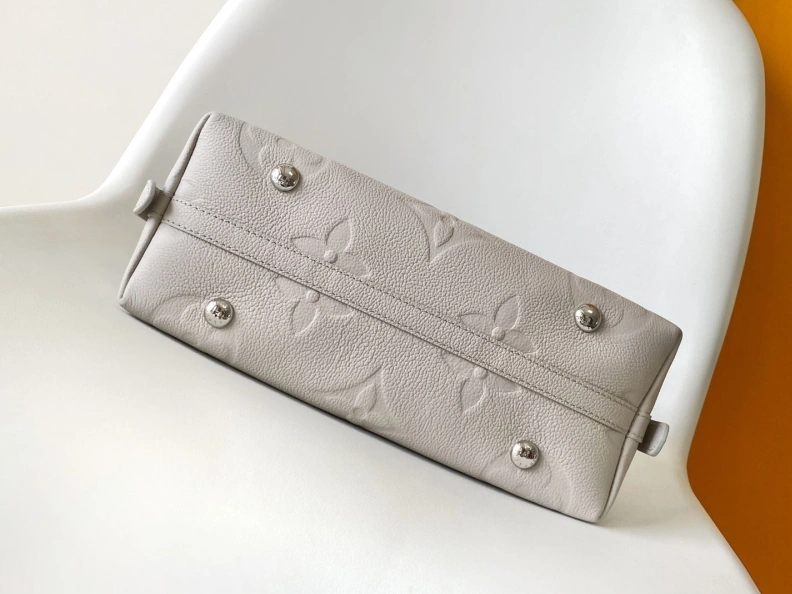 LX Top Handle Bags EyeCatching 6887