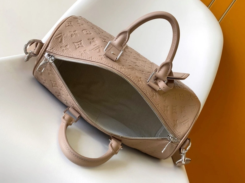 Resilient LX Travel Bags 6814