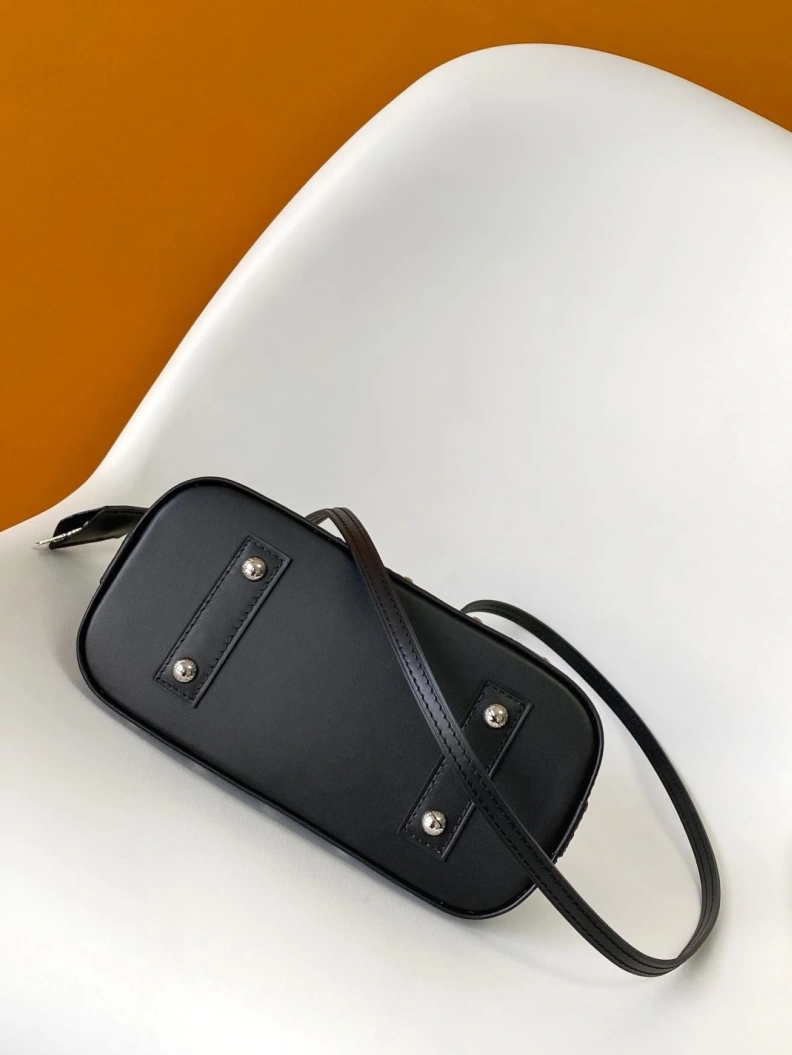 Bright LX Top Handle Bags 6886
