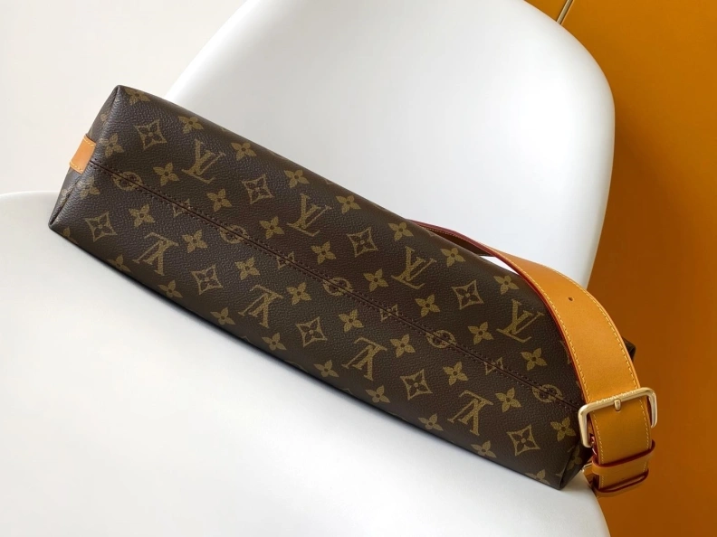 LX Top Handle Bags Timeless 6898