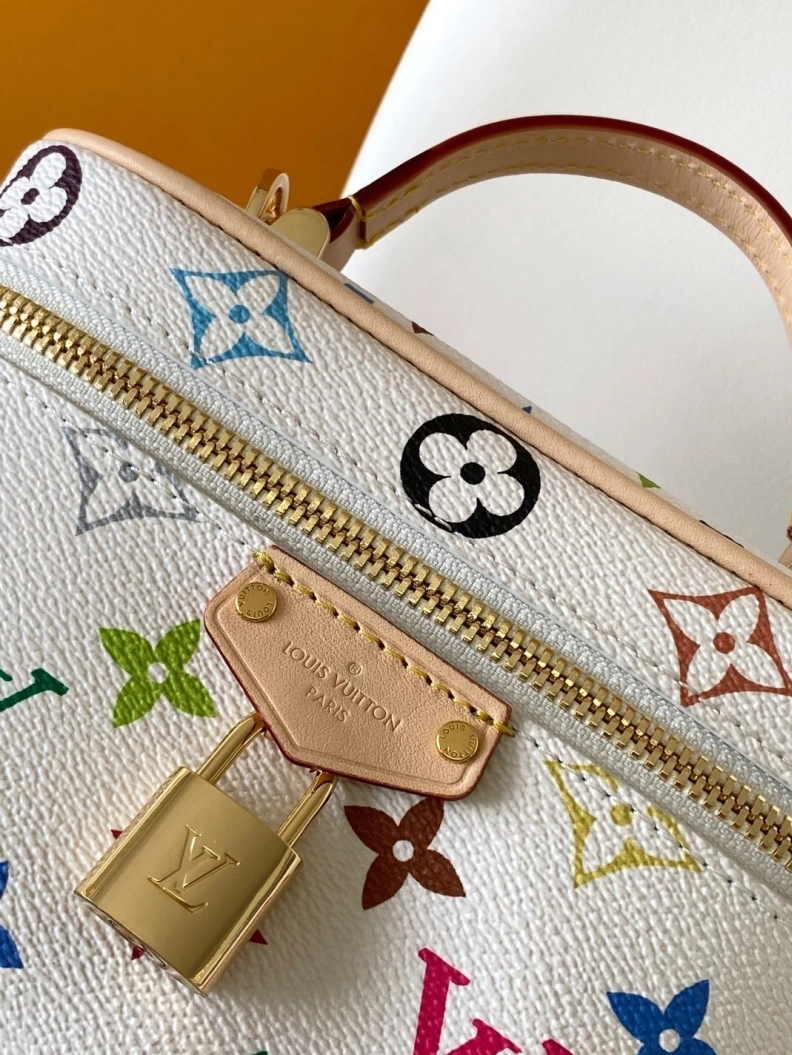 Reliable LX Cosmetic Bags 7386